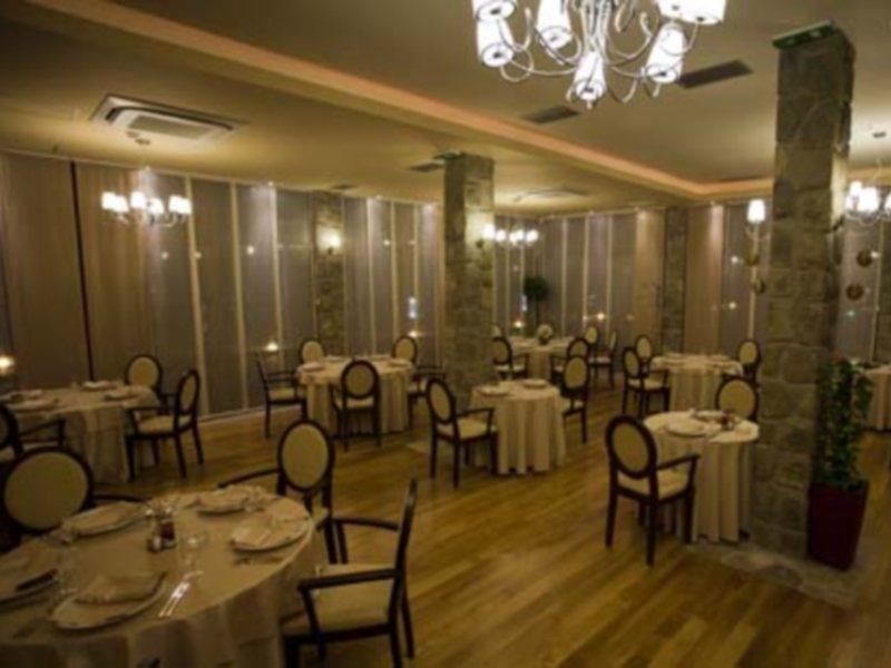 Hotel Aria Mitrovici  Exterior photo