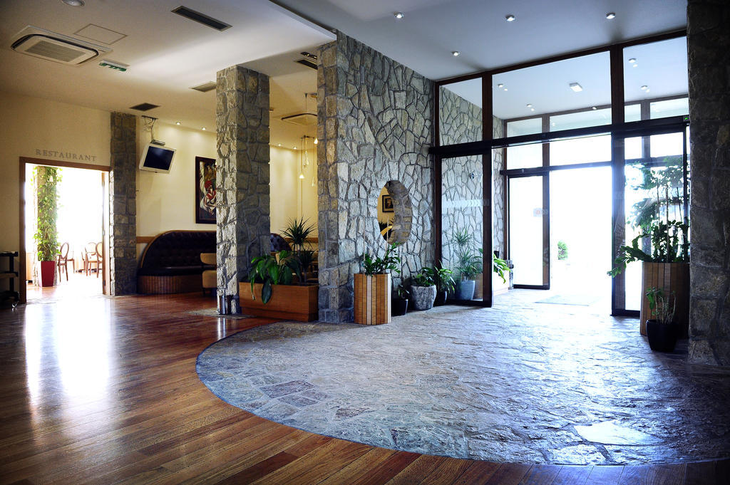 Hotel Aria Mitrovici  Exterior photo