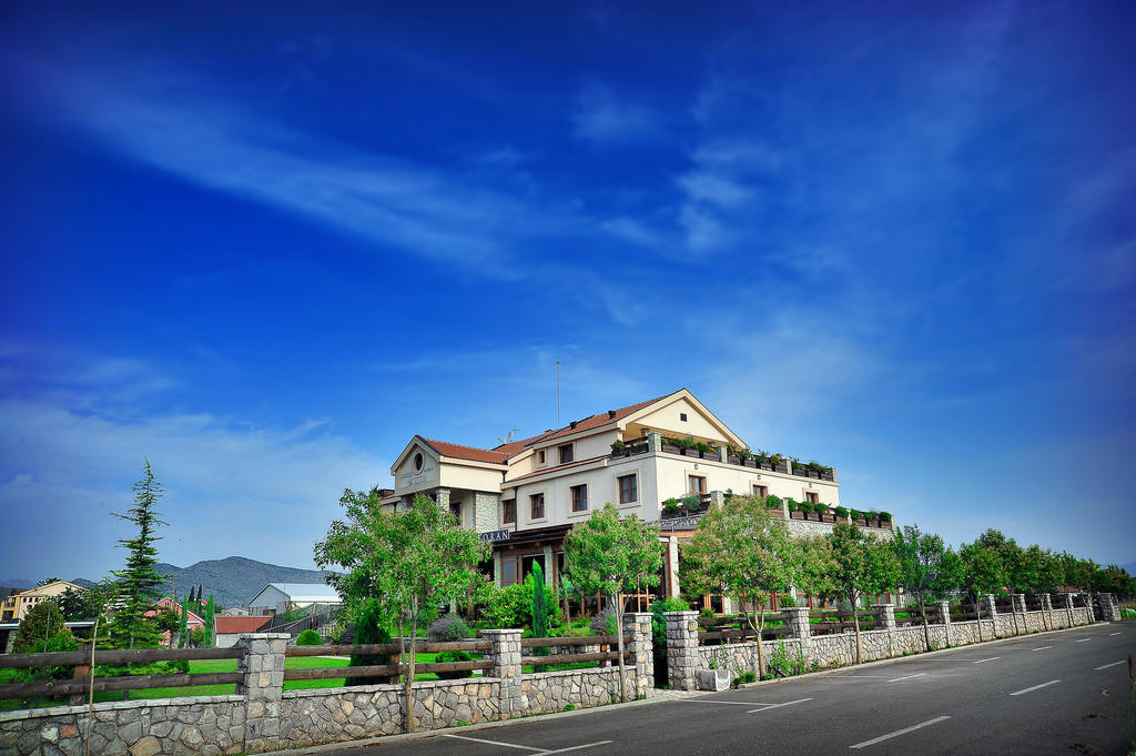Hotel Aria Mitrovici  Exterior photo