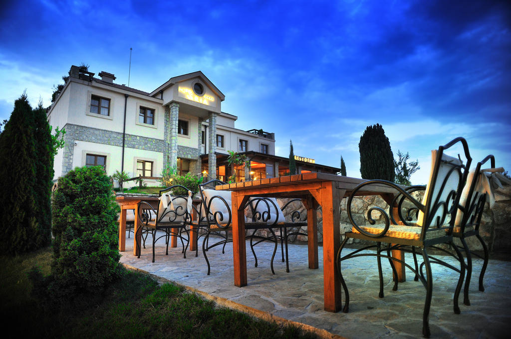 Hotel Aria Mitrovici  Exterior photo