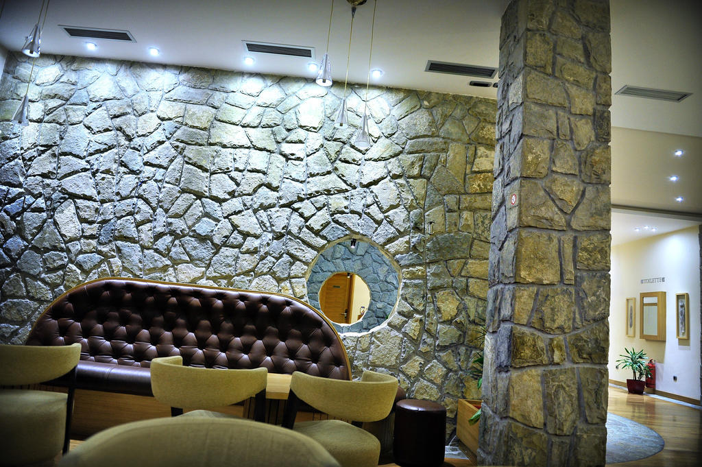 Hotel Aria Mitrovici  Exterior photo